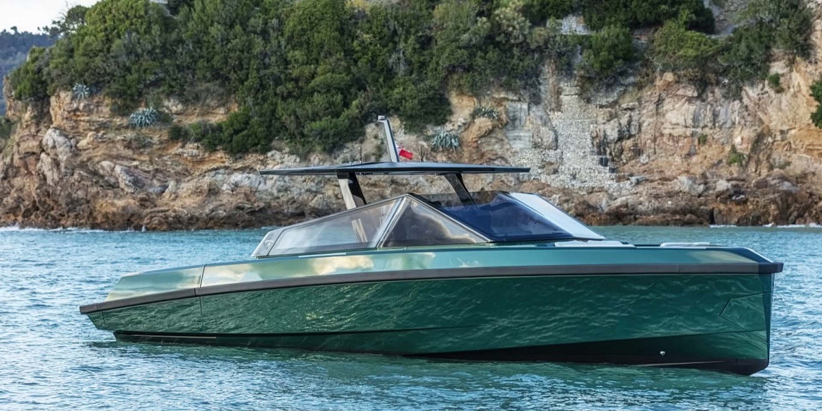 Аренда luxury tender Wally 43 Azure на Миконосе
